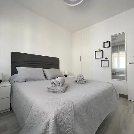 Apartment Newly Renovated With 2 Terrace, 2 Bedroom, 5min *