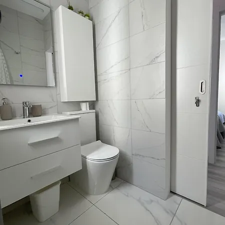 Newly Renovated With 2 Terrace, 2 Bedroom, 5min * プエルト・デ・サンティアゴ