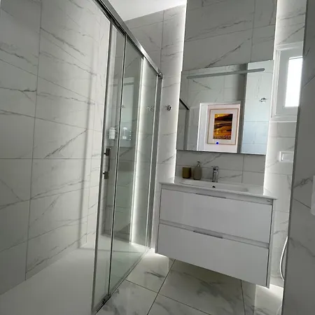 Newly Renovated With 2 Terrace, 2 Bedroom, 5min Apartment Puerto de Santiago (Tenerife)
